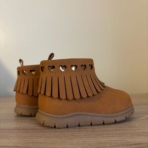 Carters baby toddler winter boots sz 3 fringe brown